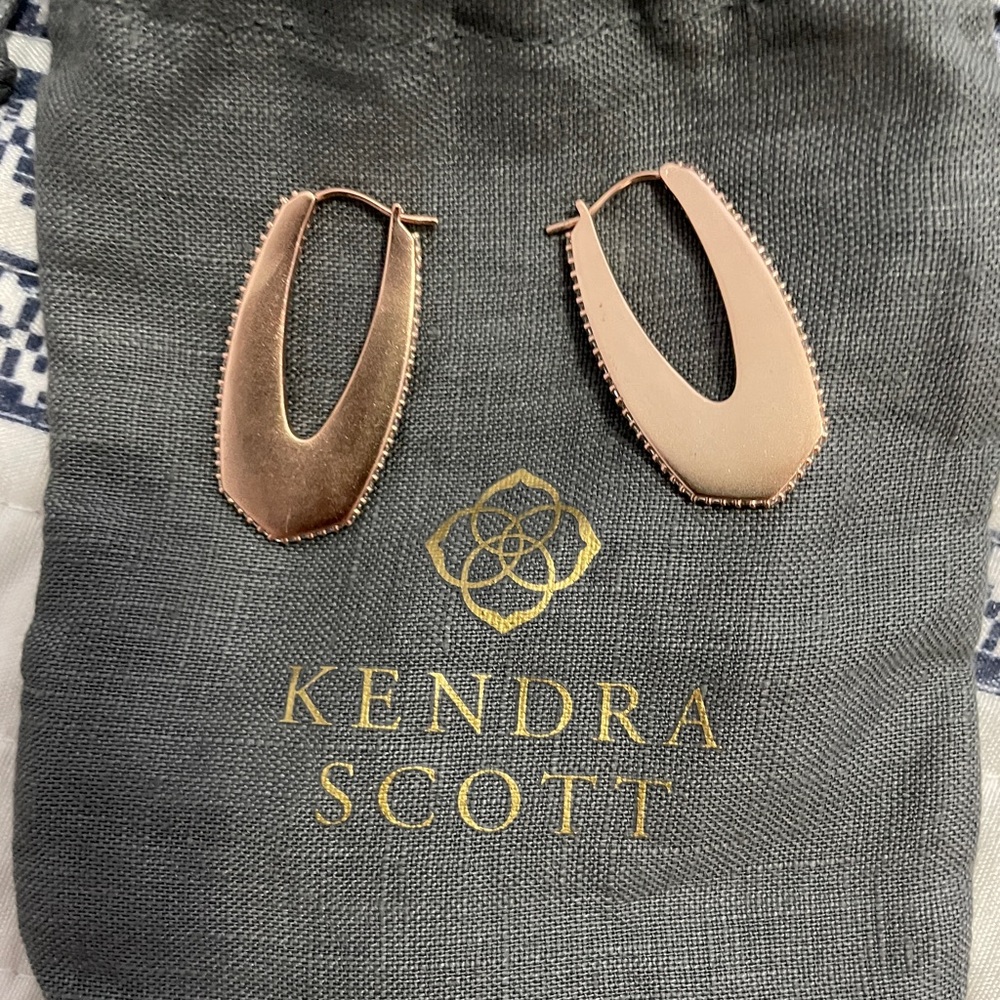 Kendra Scott Adeline Earrings - Rose Gold